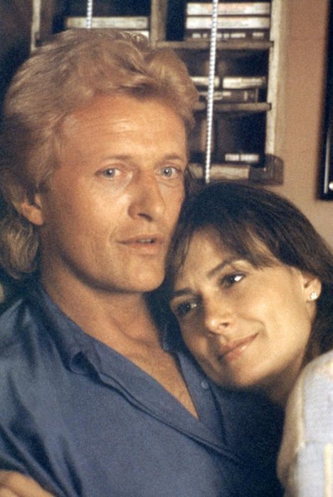 Rutger Hauer, Mel Harris - Wanted: Dead or Alive - Photos