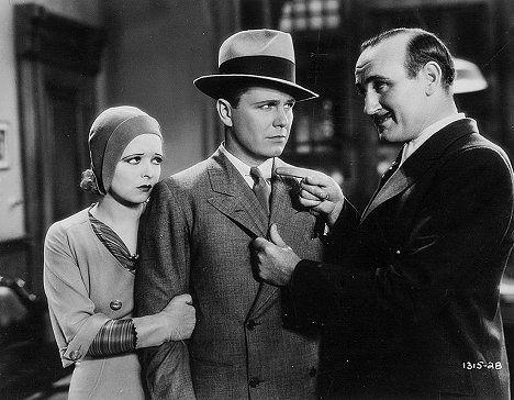 Clara Bow, Regis Toomey, Donald Crisp - Kick In - Z filmu