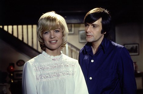 Judy Geeson, Ralph Bates - Rettegés az éjszakában - Filmfotók