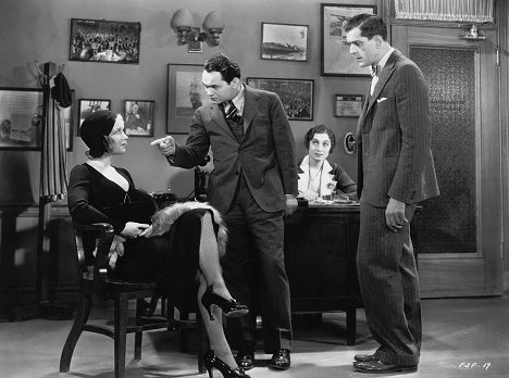 Ona Munson, Edward G. Robinson, Aline MacMahon, Boris Karloff - Five Star Final - Photos