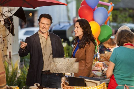 Dylan Neal, Andie MacDowell - Cedar Cove - Photos