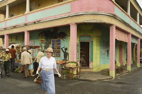 Julia McKenzie - Agatha Christie's Marple - A Caribbean Mystery - De la película