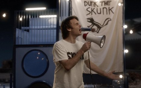Will Forte - The Last Man on Earth - Dunk the Skunk - Photos