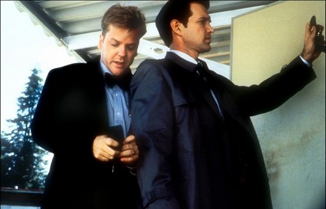 Kiefer Sutherland, Chris Isaak - Miasteczko Twin Peaks. Ogniu krocz za mną. - Z filmu