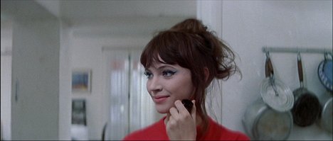 Anna Karina - Žena je žena - Z filmu