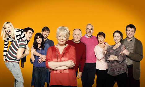 Ashley Jensen, Stewart Wright, Niky Wardley, James McArdle, Alison Steadman, Larry Lamb, Celia Imrie, Zoe Telford, Graeme Hawley - Love & Marriage - Promóció fotók