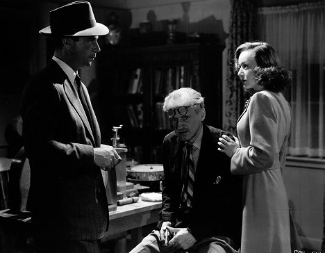 Dick Powell, Miles Mander, Anne Shirley - Historia de un detective - De la película