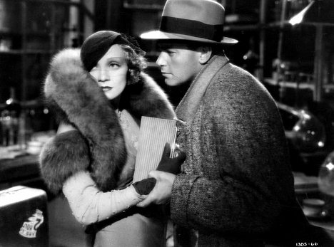 Marlene Dietrich, Herbert Marshall - Vaalea Venus - Kuvat elokuvasta