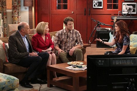 Kurt Fuller, Debra Jo Rupp, Jake Lacy, JoAnna Garcia Swisher - Bláznivá rodinka - Z filmu