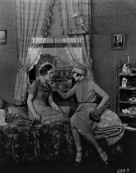Priscilla Bonner, Clara Bow - Jokin - Kuvat elokuvasta