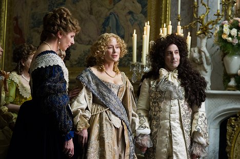 Paula Paul, Jennifer Ehle, Stanley Tucci - A Little Chaos - Kuvat elokuvasta