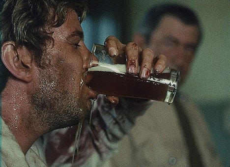 Gary Bond - Wake in Fright - Photos