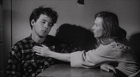 Timothy Bottoms, Cloris Leachman - The Last Picture Show - Photos