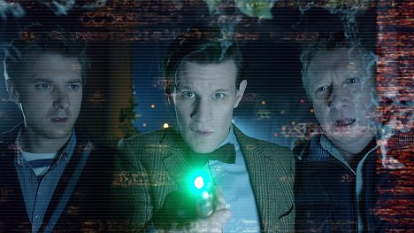 Arthur Darvill, Matt Smith, Mark Williams - Doctor Who - Dinos im All - Filmfotos