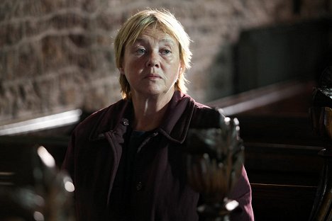 Pauline Quirke - Broadchurch - A Town Wrapped in Secrets - Film