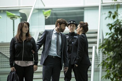 Eve Myles, David Tennant - Broadchurch - In Lügen verstrickt - Filmfotos