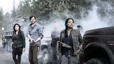 Anastasia Baranova, Tom Everett Scott, Michael Welch, Kellita Smith - Z, mint zombi - Fracking Zombies - Filmfotók