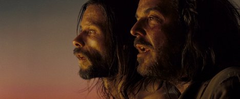 Guy Pearce, Danny Huston - The Proposition - Photos
