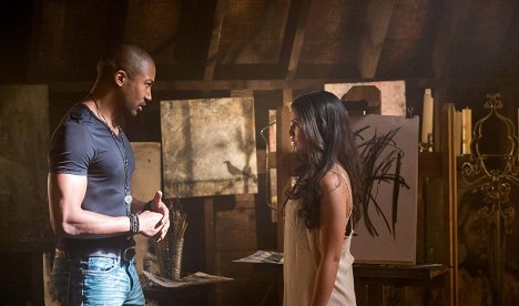 Charles Michael Davis, Danielle Campbell - The Originals - Always and Forever - Photos