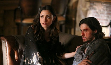 Phoebe Tonkin, Nathan Parsons - The Originals - The Battle of New Orleans - Photos