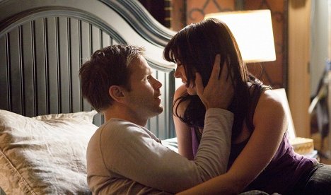Matthew Davis, Mia Kirshner - The Vampire Diaries - Isobel - Filmfotos