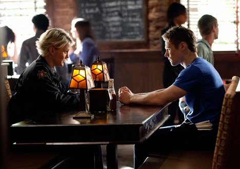 Marguerite MacIntyre, Zach Roerig - The Vampire Diaries - The Last Day - Photos