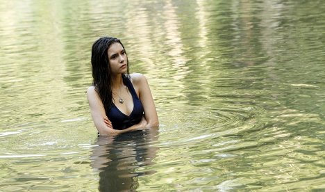 Nina Dobrev - The Vampire Diaries - Der Hybrid - Filmfotos