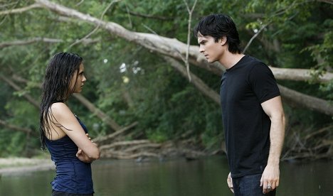 Nina Dobrev, Ian Somerhalder - Upírske denníky - The Hybrid - Z filmu