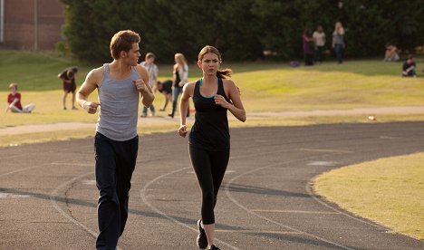 Paul Wesley, Nina Dobrev - The Vampire Diaries - Smells Like Teen Spirit - Filmfotos