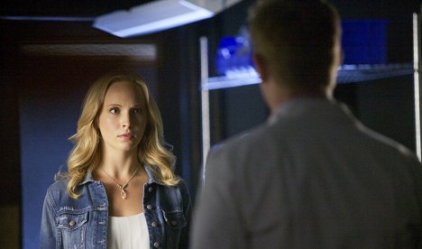 Candice King - The Vampire Diaries - Handle with Care - Photos
