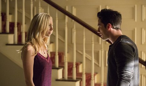 Candice King, Michael Trevino - The Vampire Diaries - No Exit - Photos
