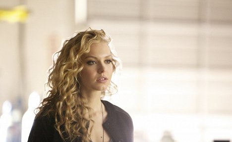 Penelope Mitchell - The Vampire Diaries - Rescue Me - Photos