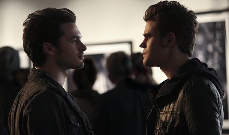 Michael Malarkey, Paul Wesley - The Vampire Diaries - Woke Up with a Monster - Photos