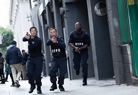 Andy Samberg, Joe Lo Truglio, Terry Crews - Brooklyn Nine-Nine - Kuvat elokuvasta