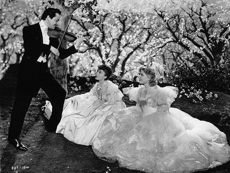 Fernand Gravey, Luise Rainer, Miliza Korjus - The Great Waltz - Promóció fotók