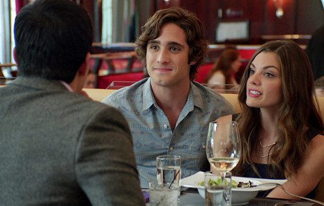 Andre Bellos, Sarah Habel - Underemployed - Photos
