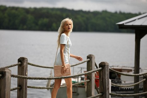 Isabel Lucas - Careful What You Wish For - Photos