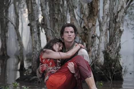 Bipasha Basu, Josh Hartnett - The Lovers - De la película