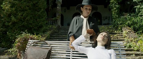Sidse Babett Knudsen, Chiara D'Anna - The Duke of Burgundy - Filmfotos