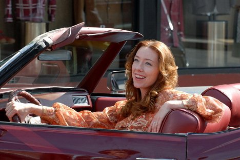 Molly Parker - Swingtown - Photos