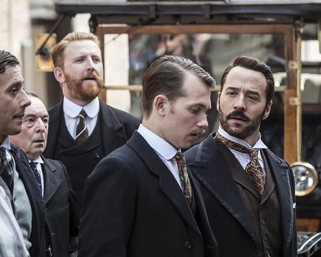 Ron Cook, Tom Goodman-Hill, Greg Austin, Jeremy Piven - Mr. Selfridge - Episode 6 - Photos