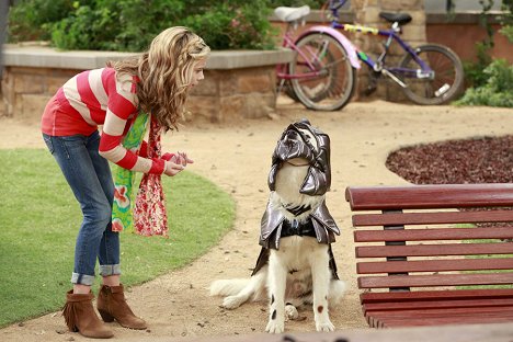 Genevieve Hannelius, Mick - Dog with a Blog - Photos