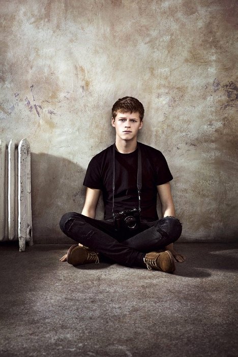 Lucas Hedges - Facka - Promo