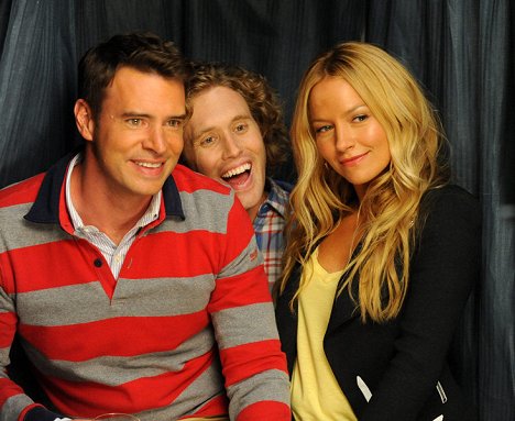 Scott Foley, T.J. Miller, Becki Newton - The Goodwin Games - Filmfotók