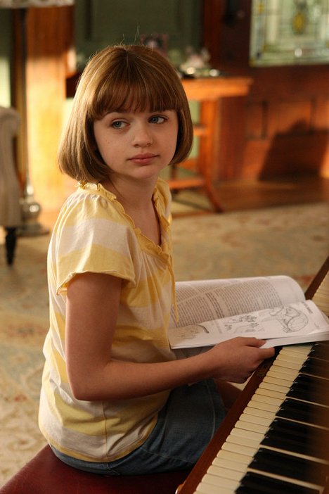 Joey King - Bent - Kuvat elokuvasta