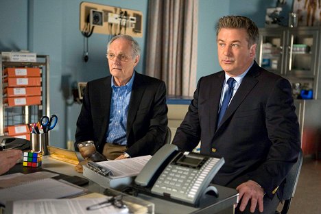 Alan Alda, Alec Baldwin - 30 Rock - Kidney Now! - Photos