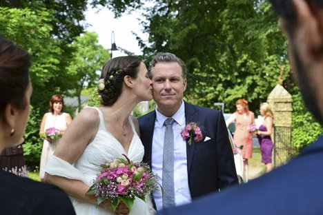 Anne Cathrin Buhtz, Dirk Borchardt - Franziskas Welt: Hochzeiten und andere Hürden - Photos