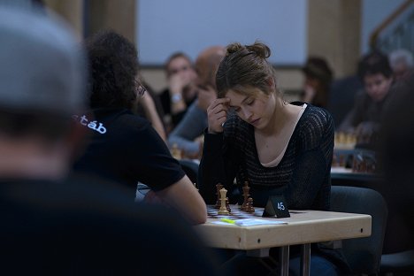 Lou de Laâge - Šachový turnaj - Z filmu