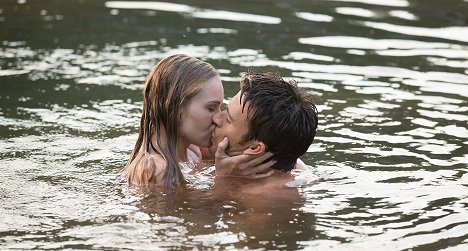 Britt Robertson, Scott Eastwood - Nejdelší jízda - Z filmu