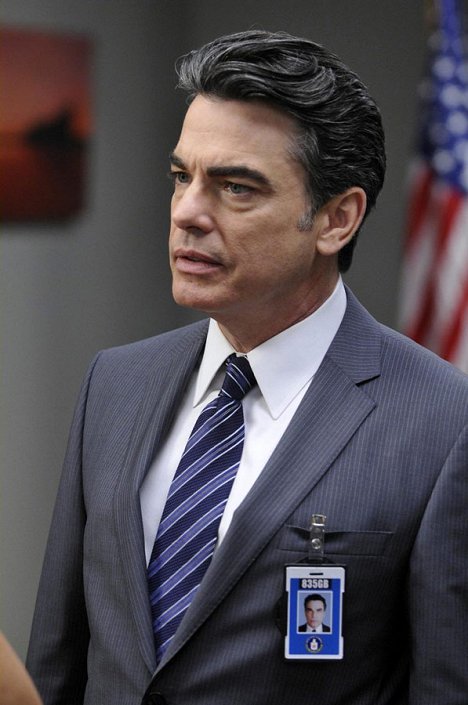 Peter Gallagher - Covert Affairs - Photos